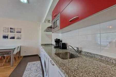 Apartamento Con Piscina Apartment Llanes Luaran gambar