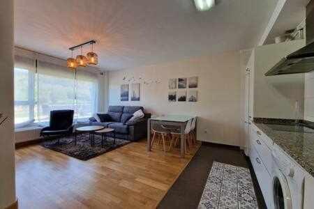 Apartamento Con Piscina Apartment Llanes Luaran gambar